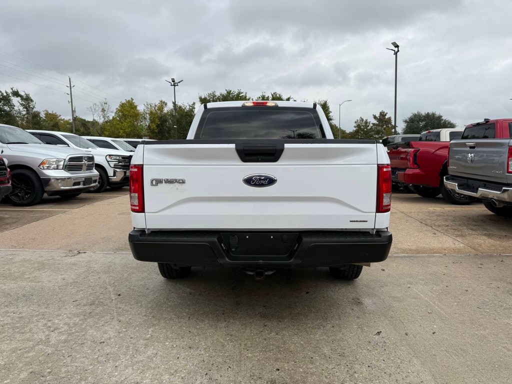 Ford F-150 Vehicle Full-screen Gallery Image 38