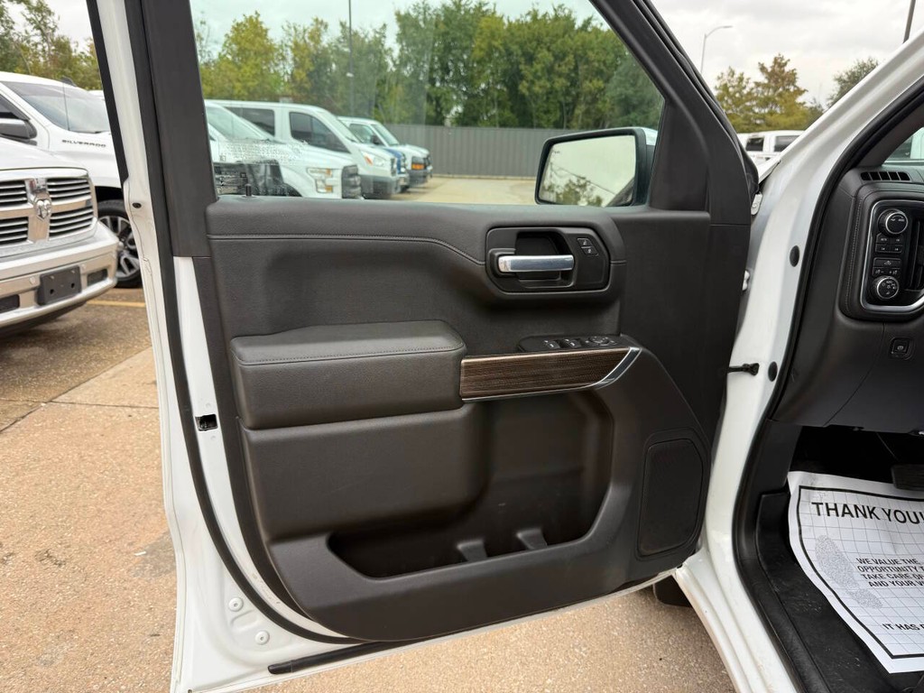 Chevrolet Silverado 1500 Vehicle Full-screen Gallery Image 08