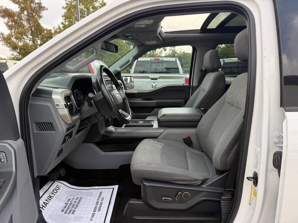 Ford F-150 Vehicle Full-screen Gallery Image 06