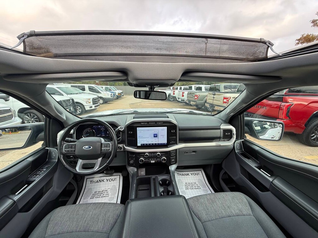 Ford F-150 Vehicle Full-screen Gallery Image 17