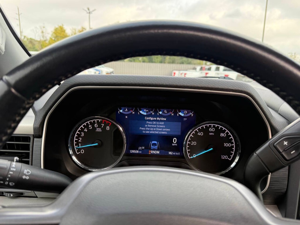 Ford F-150 Vehicle Full-screen Gallery Image 32