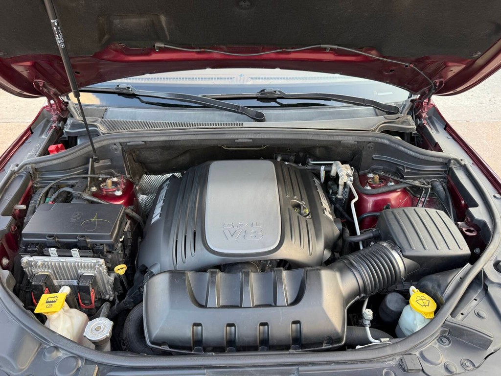 Jeep Grand Cherokee Vehicle Full-screen Gallery Image 36