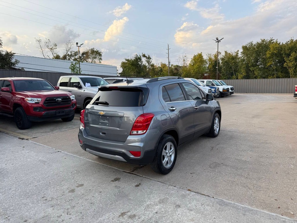 Chevrolet Trax Vehicle Full-screen Gallery Image 05