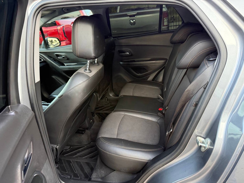 Chevrolet Trax Vehicle Full-screen Gallery Image 13