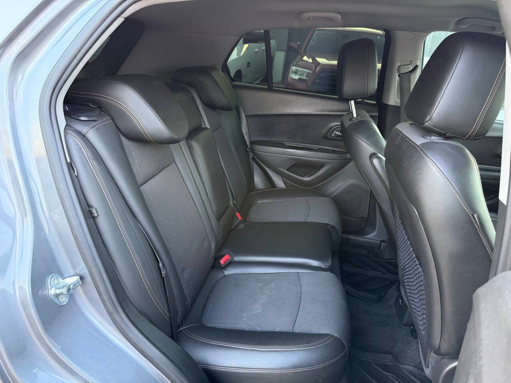 Chevrolet Trax Vehicle Full-screen Gallery Image 15