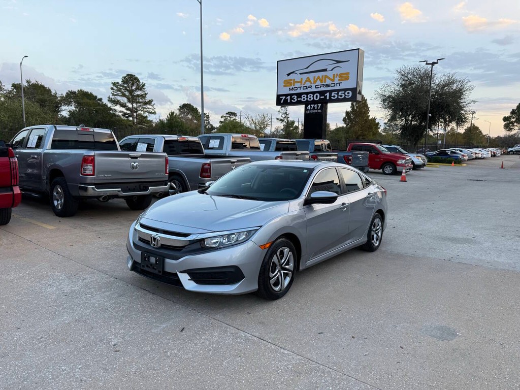 Honda Civic Sedan Vehicle Full-screen Gallery Image 03