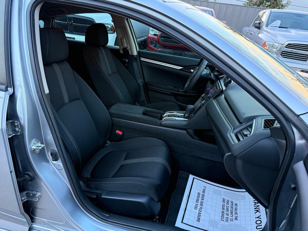 Honda Civic Sedan Vehicle Full-screen Gallery Image 10