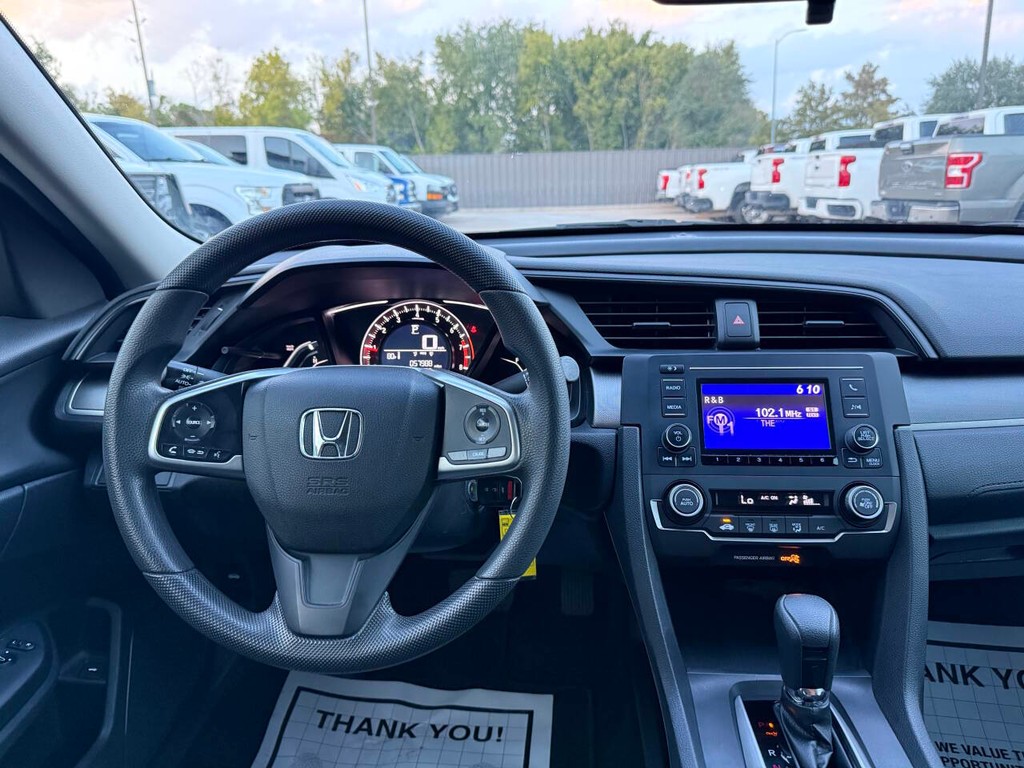 Honda Civic Sedan Vehicle Full-screen Gallery Image 21