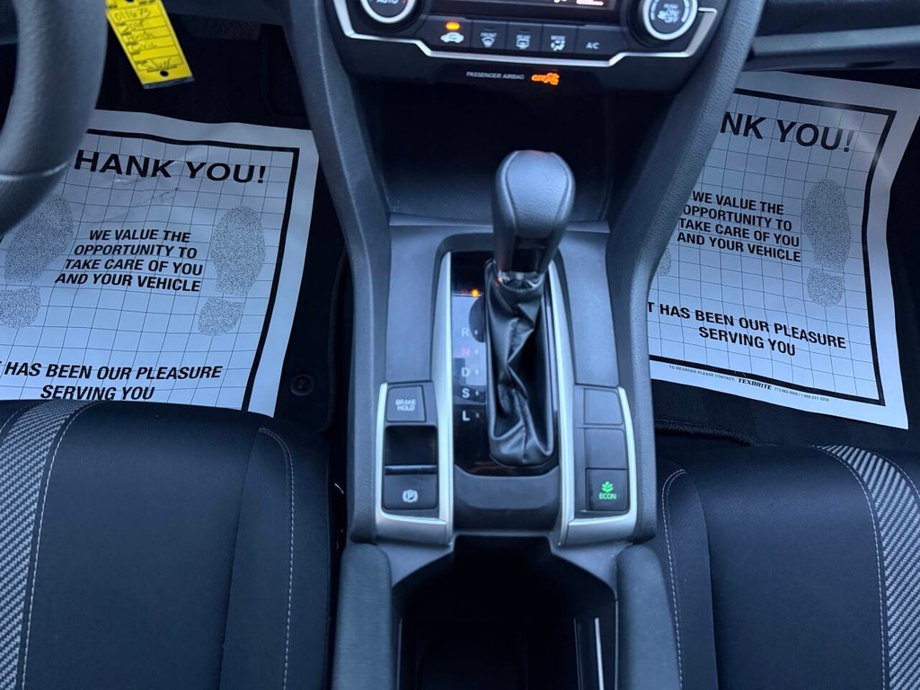 Honda Civic Sedan Vehicle Full-screen Gallery Image 28