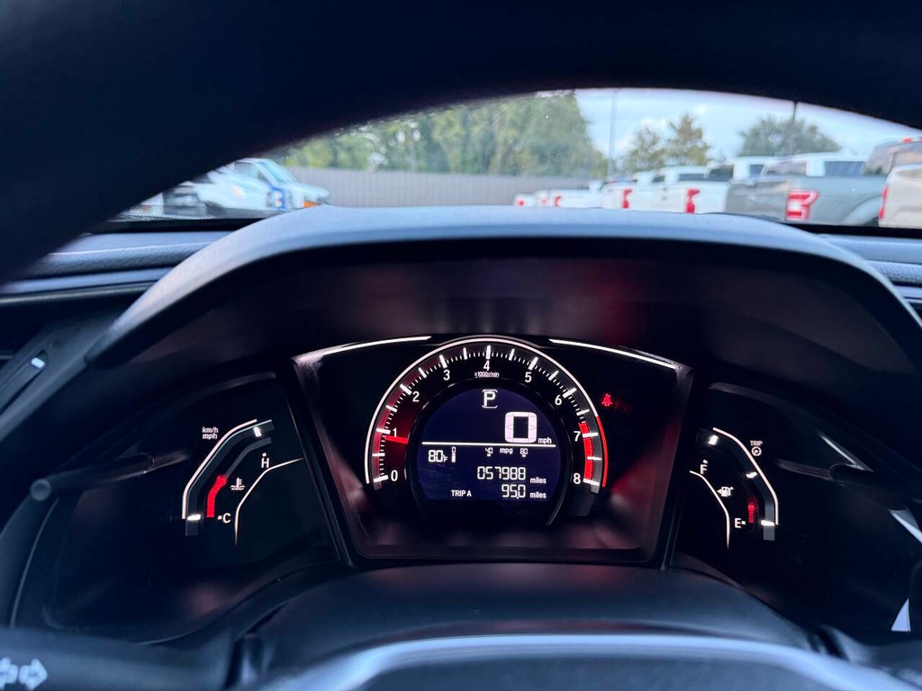 Honda Civic Sedan Vehicle Full-screen Gallery Image 30