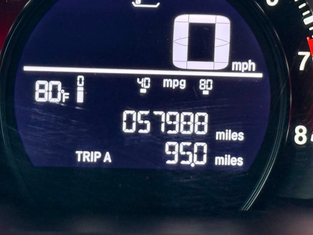 Honda Civic Sedan Vehicle Full-screen Gallery Image 31