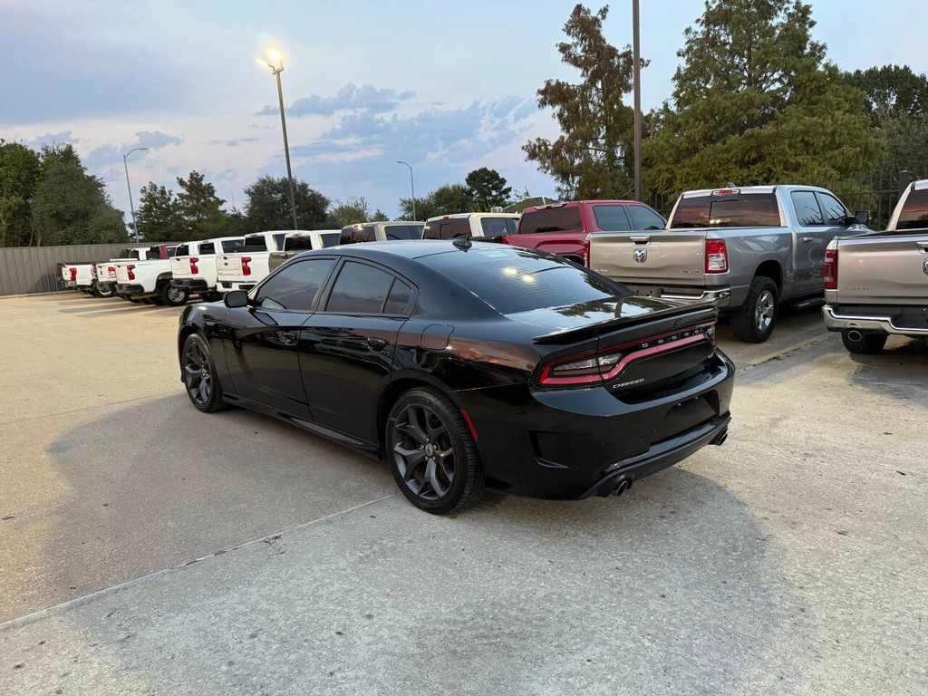 Dodge Charger Vehicle Full-screen Gallery Image 04