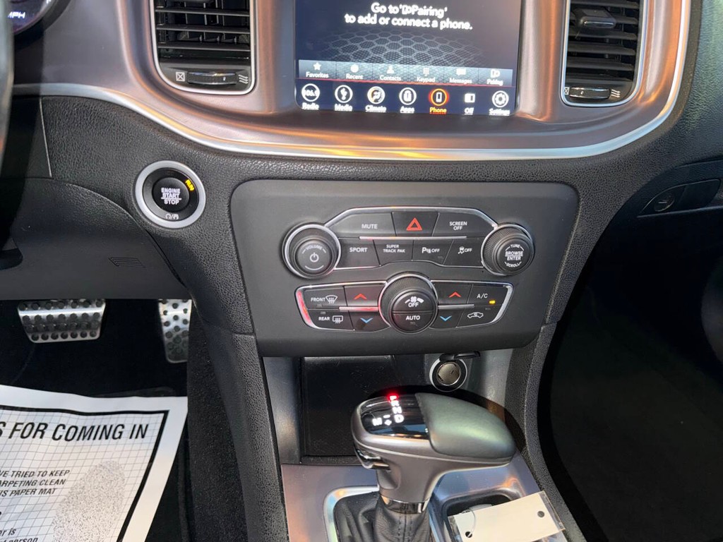 Dodge Charger Vehicle Full-screen Gallery Image 27