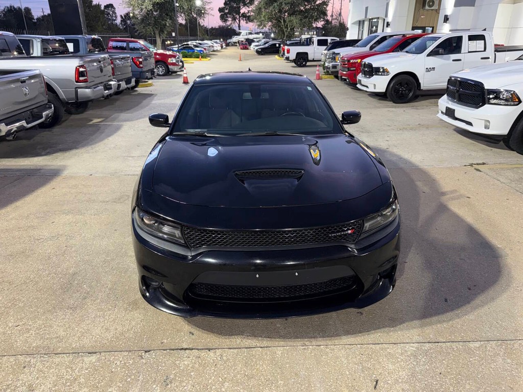 Dodge Charger Vehicle Full-screen Gallery Image 35