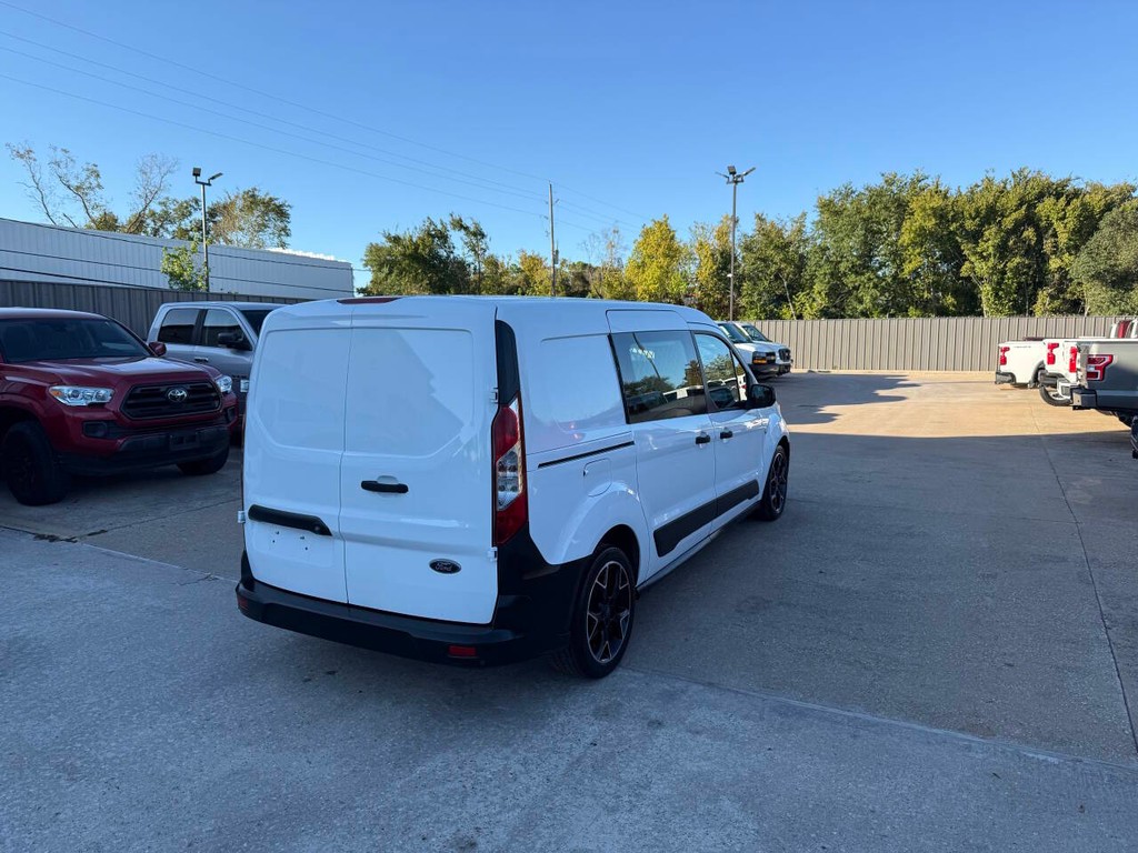 Ford Transit Connect Van Vehicle Full-screen Gallery Image 05