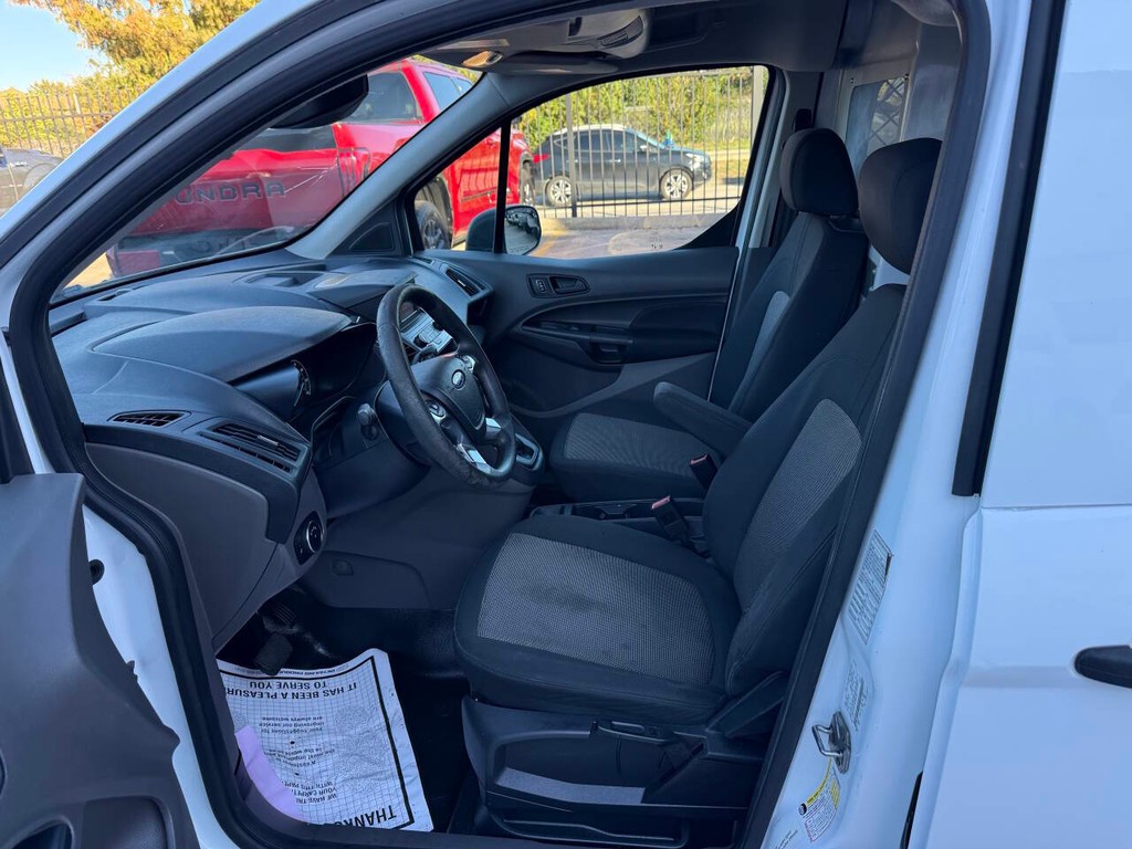 Ford Transit Connect Van Vehicle Full-screen Gallery Image 07