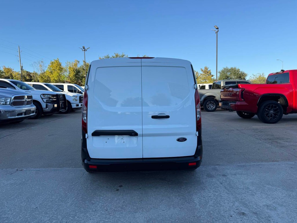 Ford Transit Connect Van Vehicle Full-screen Gallery Image 16