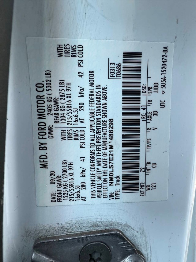 Ford Transit Connect Van Vehicle Full-screen Gallery Image 17