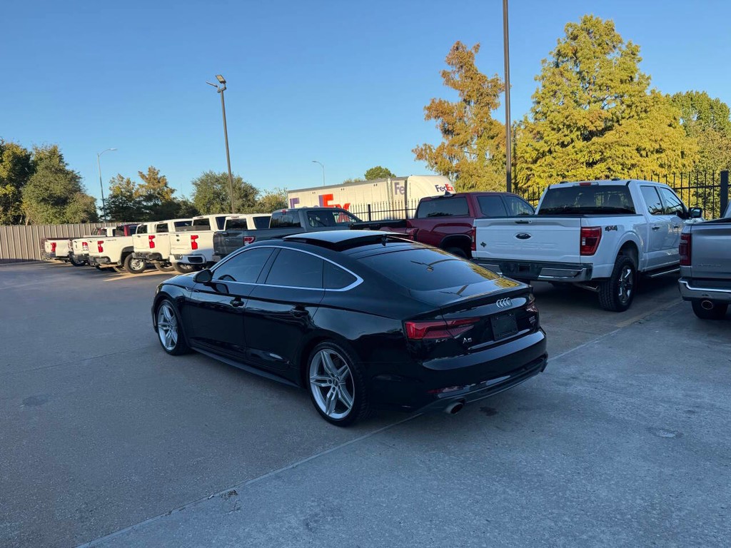 Audi A5 Sportback Vehicle Full-screen Gallery Image 04