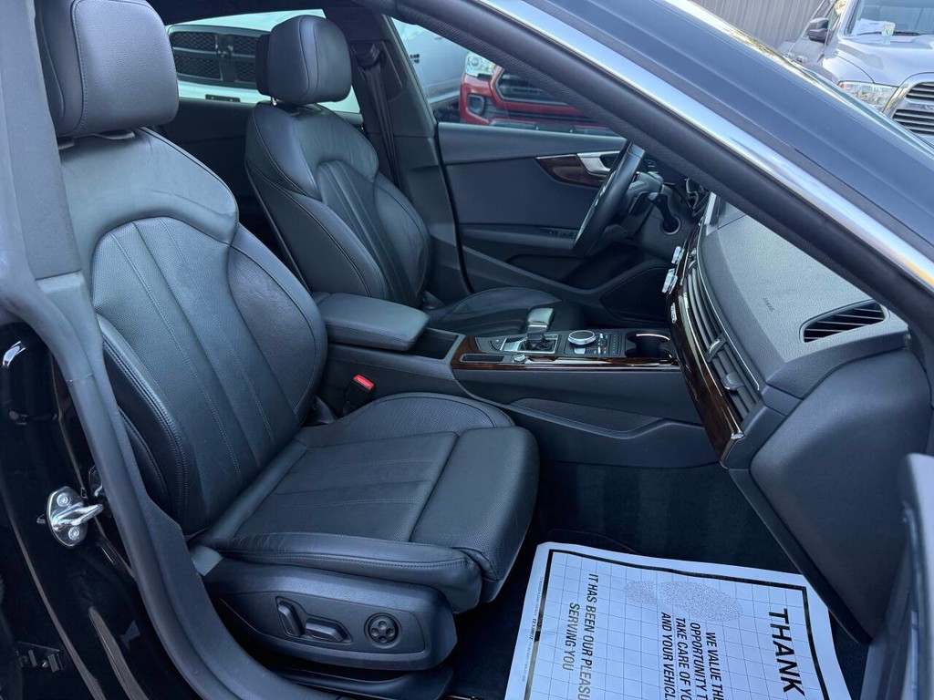 Audi A5 Sportback Vehicle Full-screen Gallery Image 10