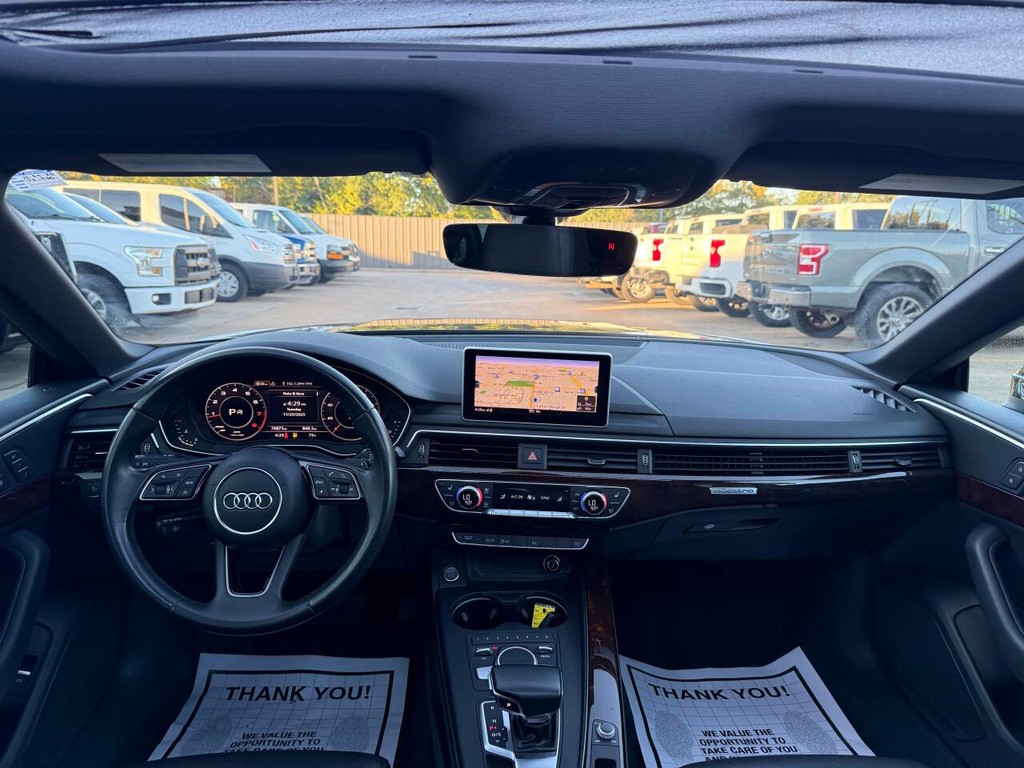 Audi A5 Sportback Vehicle Full-screen Gallery Image 17