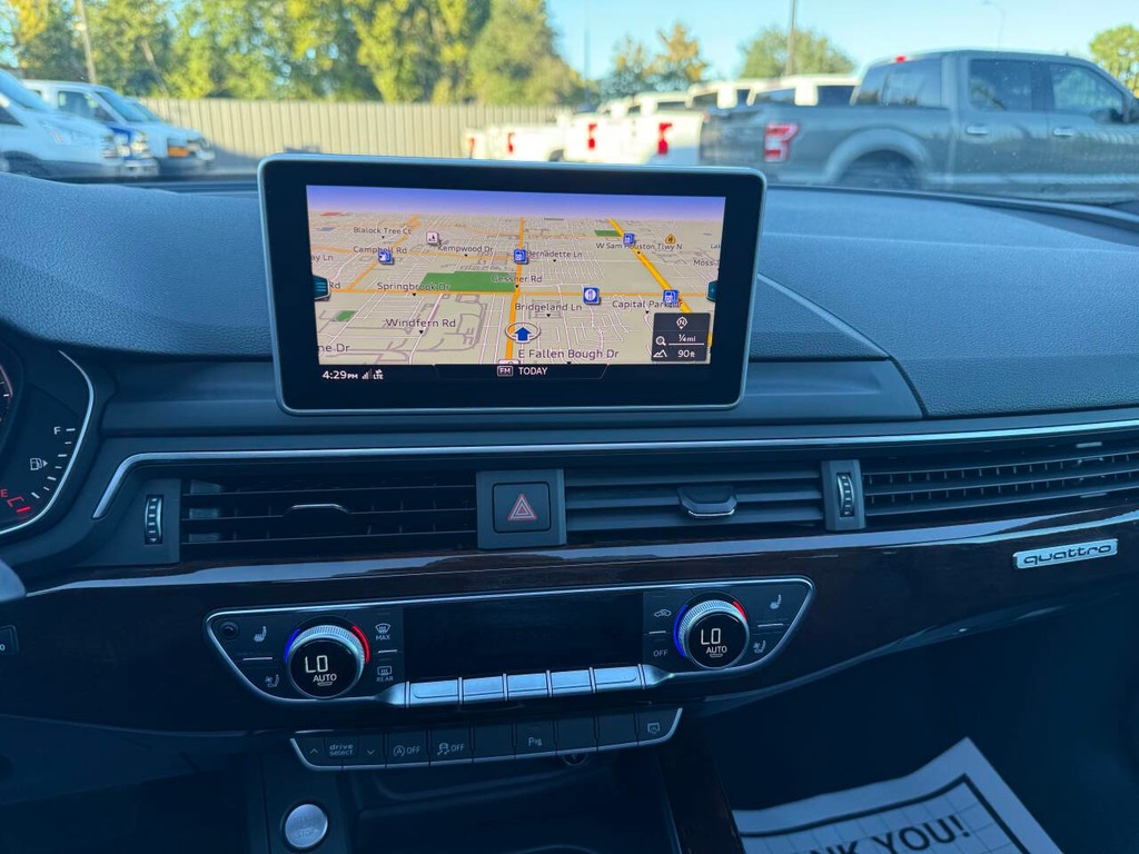 Audi A5 Sportback Vehicle Full-screen Gallery Image 24