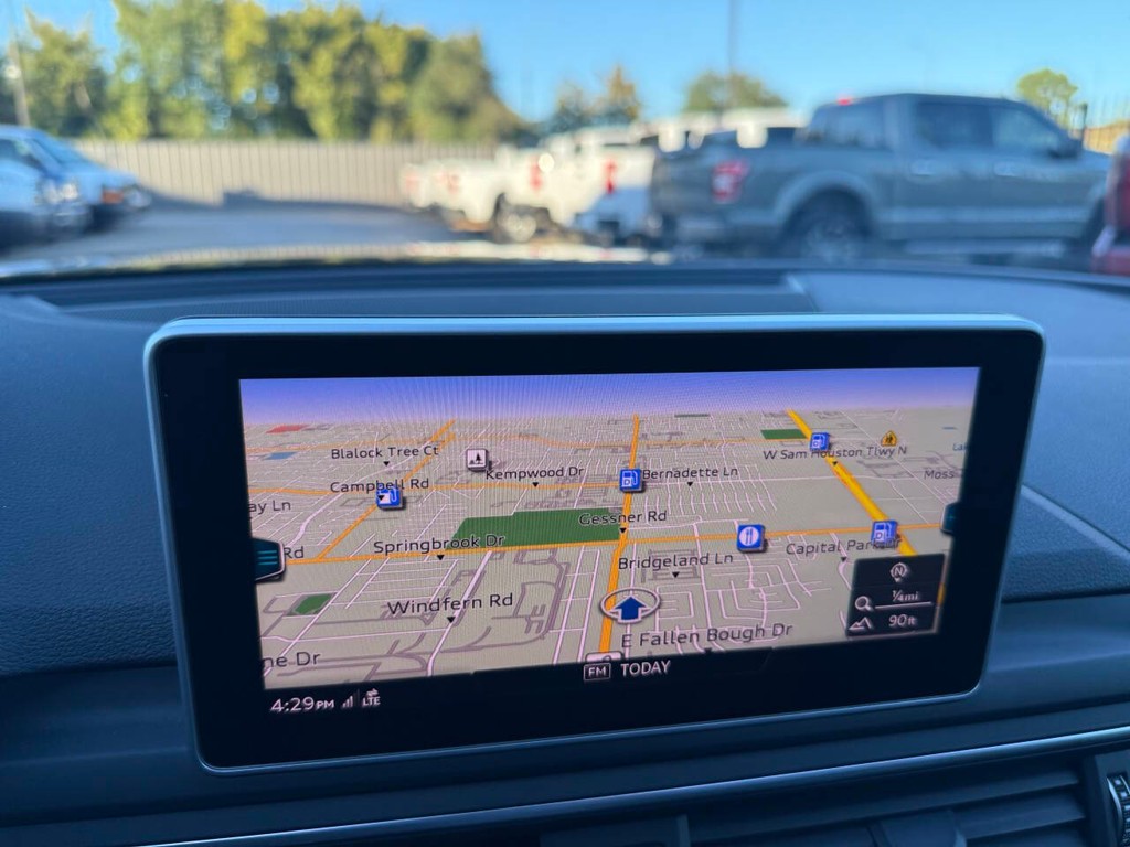 Audi A5 Sportback Vehicle Full-screen Gallery Image 25