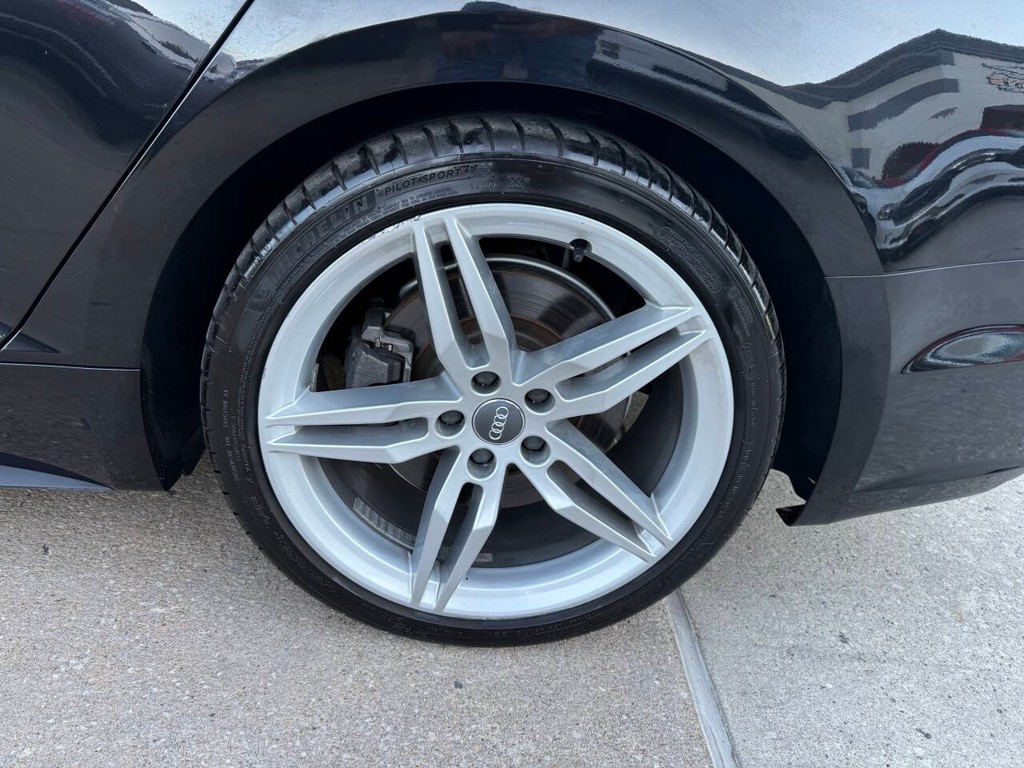 Audi A5 Sportback Vehicle Full-screen Gallery Image 39