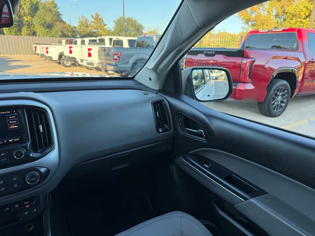 Chevrolet Colorado Vehicle Full-screen Gallery Image 20