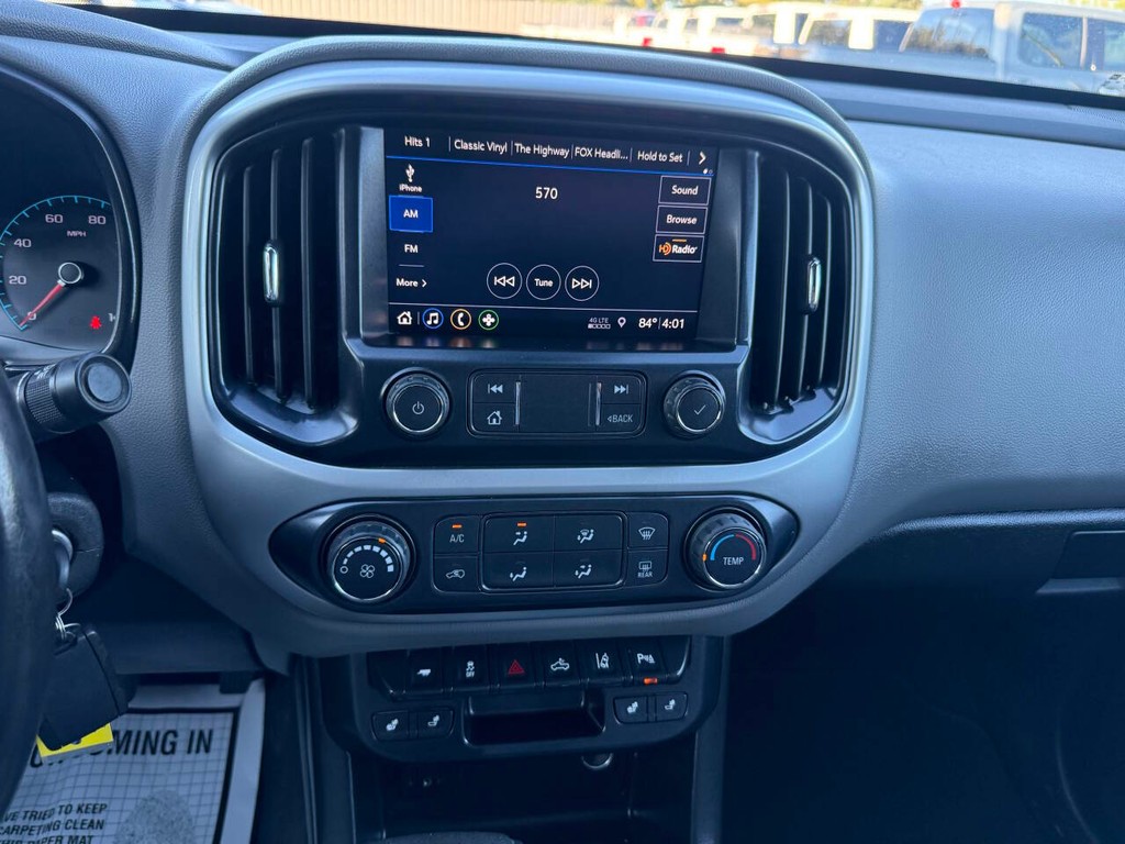 Chevrolet Colorado Vehicle Full-screen Gallery Image 24