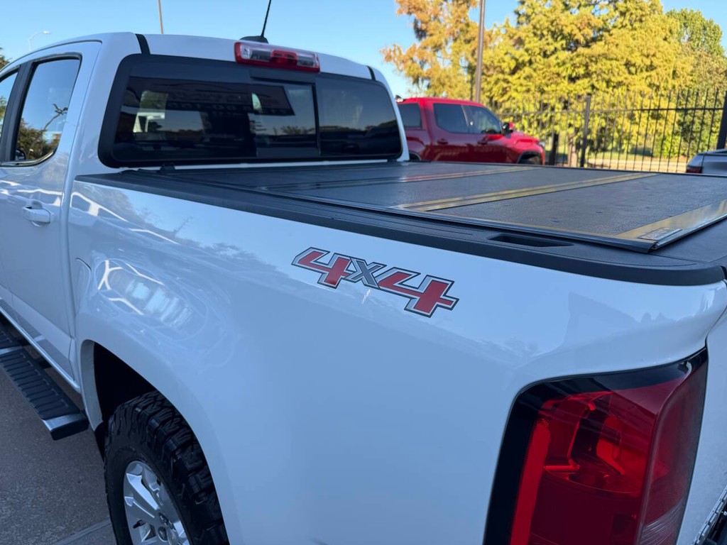 Chevrolet Colorado Vehicle Full-screen Gallery Image 36