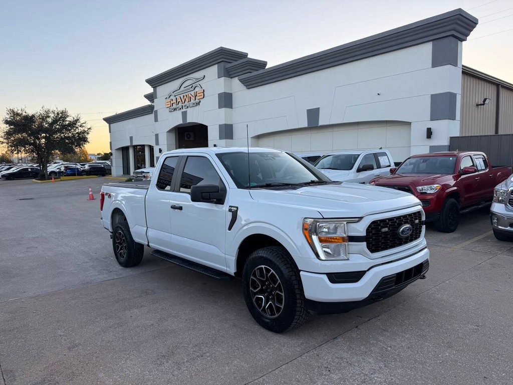 Ford F-150 Vehicle Full-screen Gallery Image 02