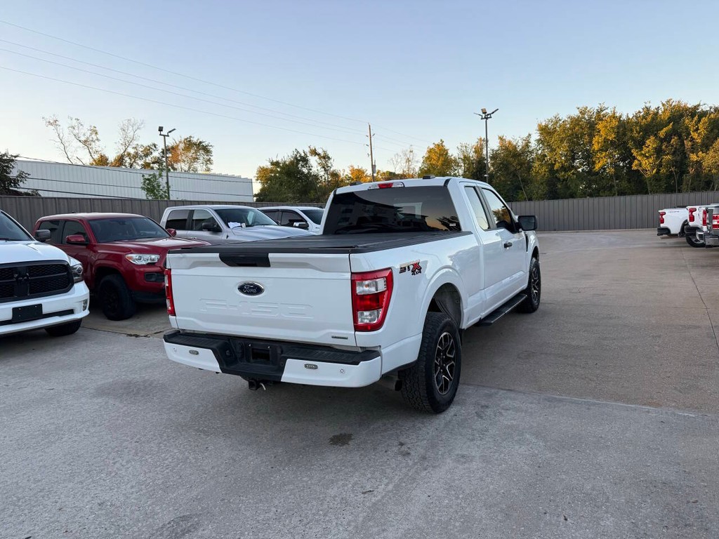 Ford F-150 Vehicle Full-screen Gallery Image 05