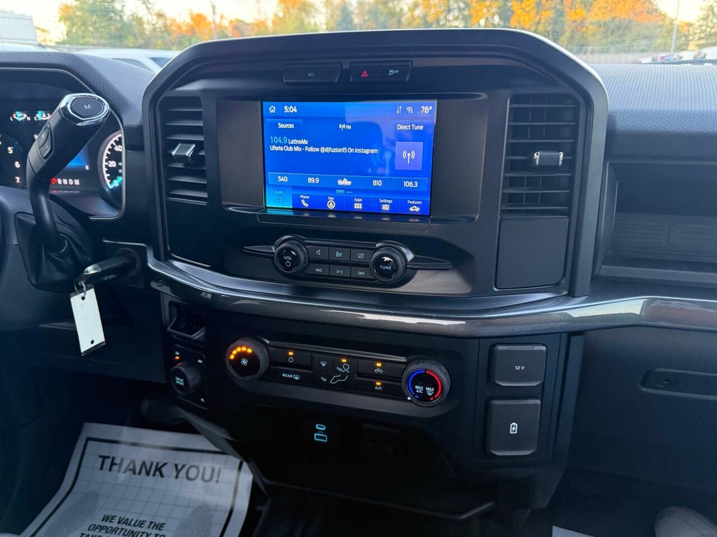 Ford F-150 Vehicle Full-screen Gallery Image 22