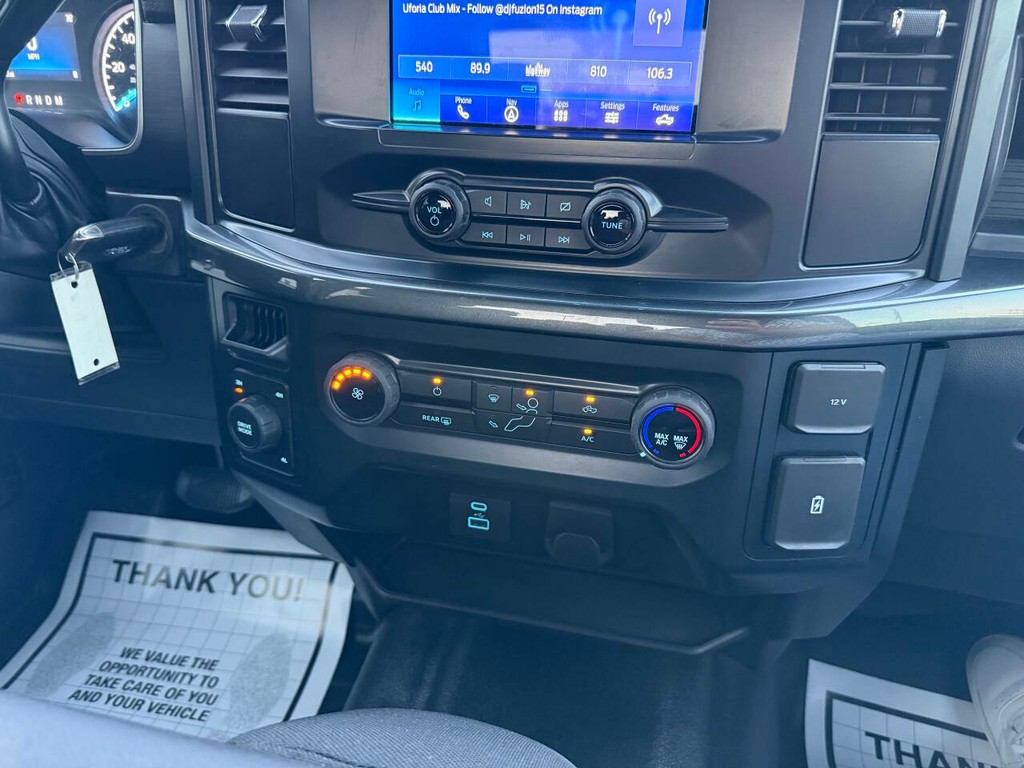 Ford F-150 Vehicle Full-screen Gallery Image 27