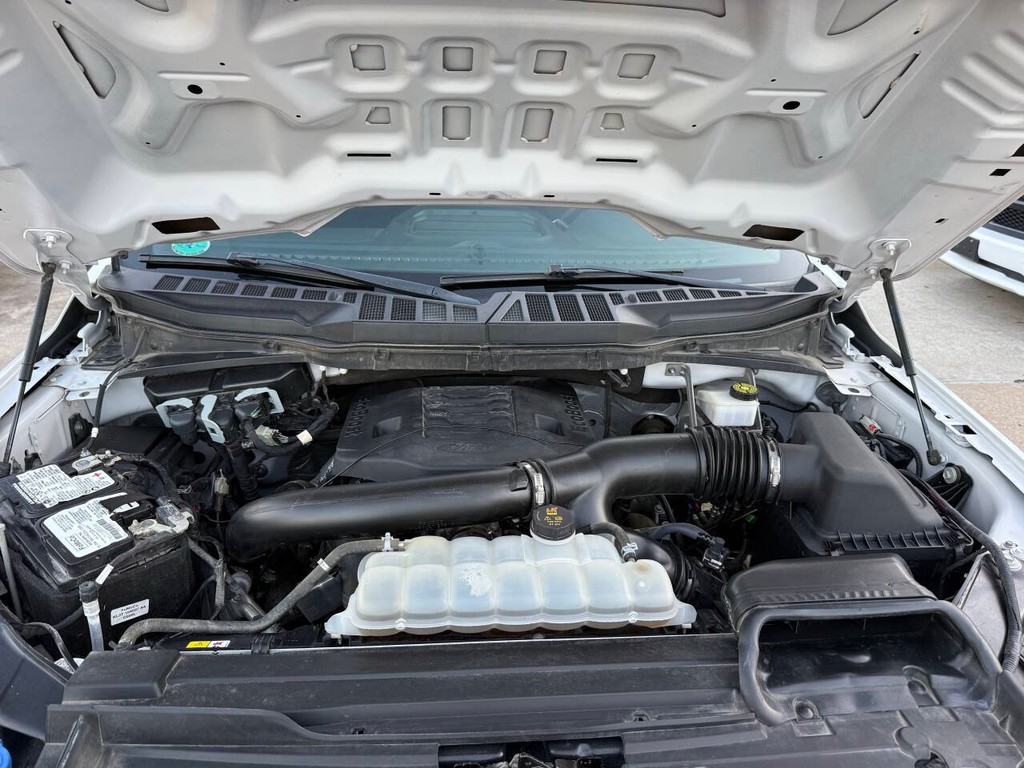 Ford F-150 Vehicle Full-screen Gallery Image 33