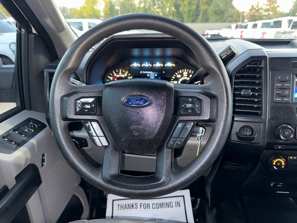 Ford F-150 Vehicle Full-screen Gallery Image 22