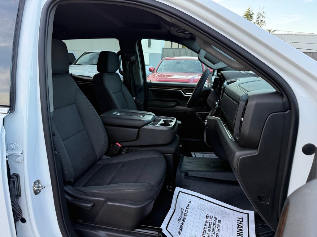 GMC Sierra 1500 Vehicle Full-screen Gallery Image 10