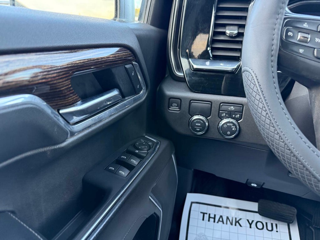 GMC Sierra 1500 Vehicle Full-screen Gallery Image 30