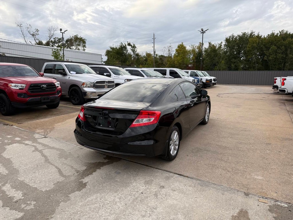 Honda Civic Vehicle Full-screen Gallery Image 05