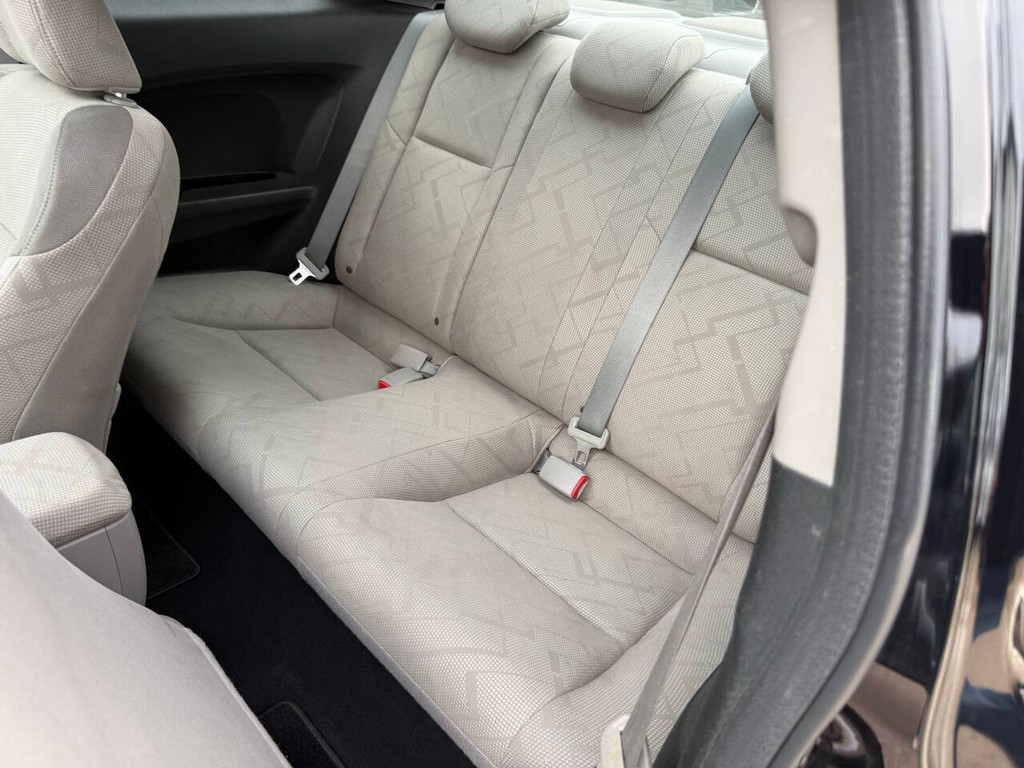 Honda Civic Vehicle Full-screen Gallery Image 08