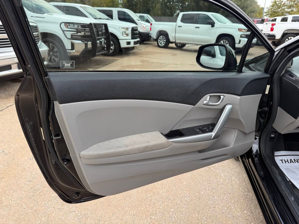 Honda Civic Vehicle Full-screen Gallery Image 09