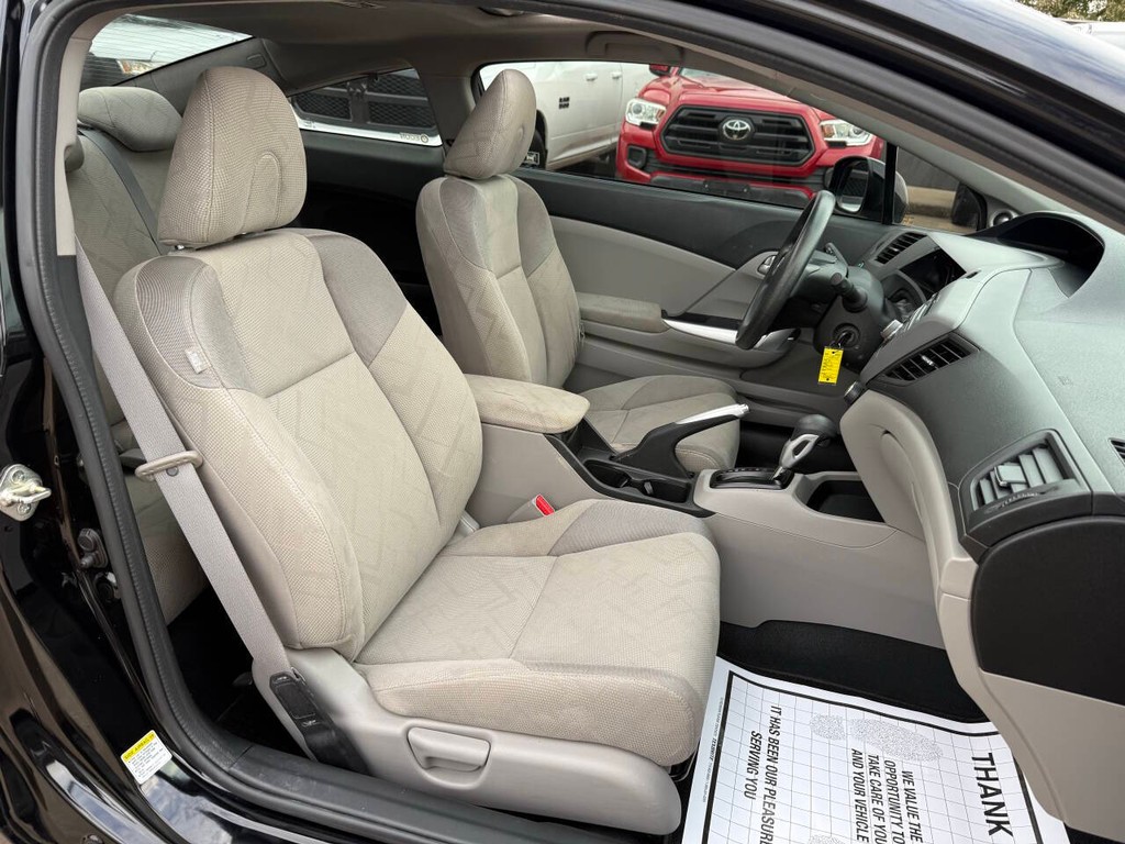 Honda Civic Vehicle Full-screen Gallery Image 11