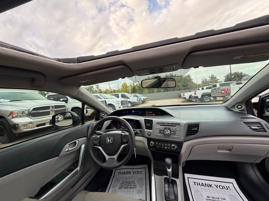 Honda Civic Vehicle Full-screen Gallery Image 15