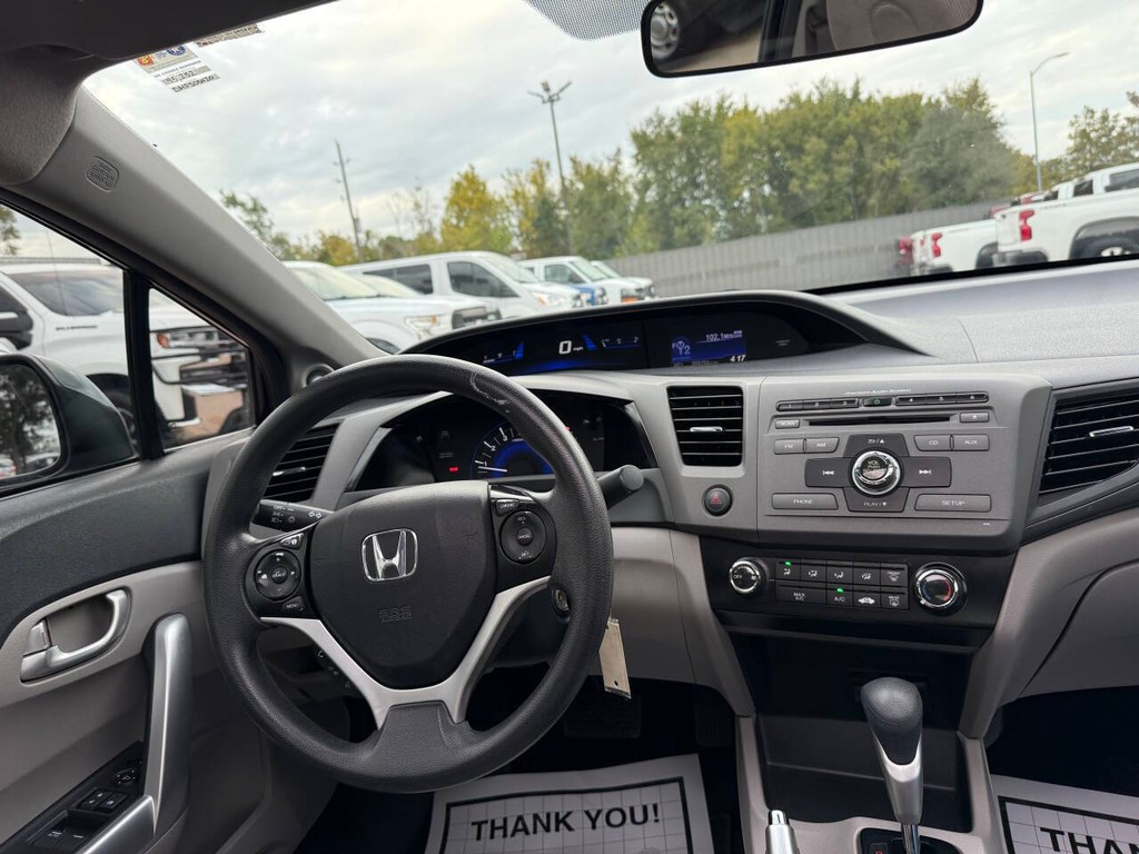 Honda Civic Vehicle Full-screen Gallery Image 16