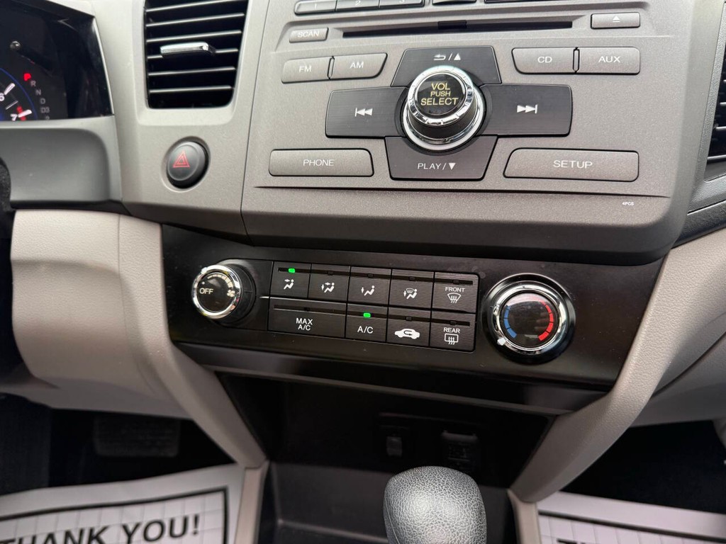 Honda Civic Vehicle Full-screen Gallery Image 21