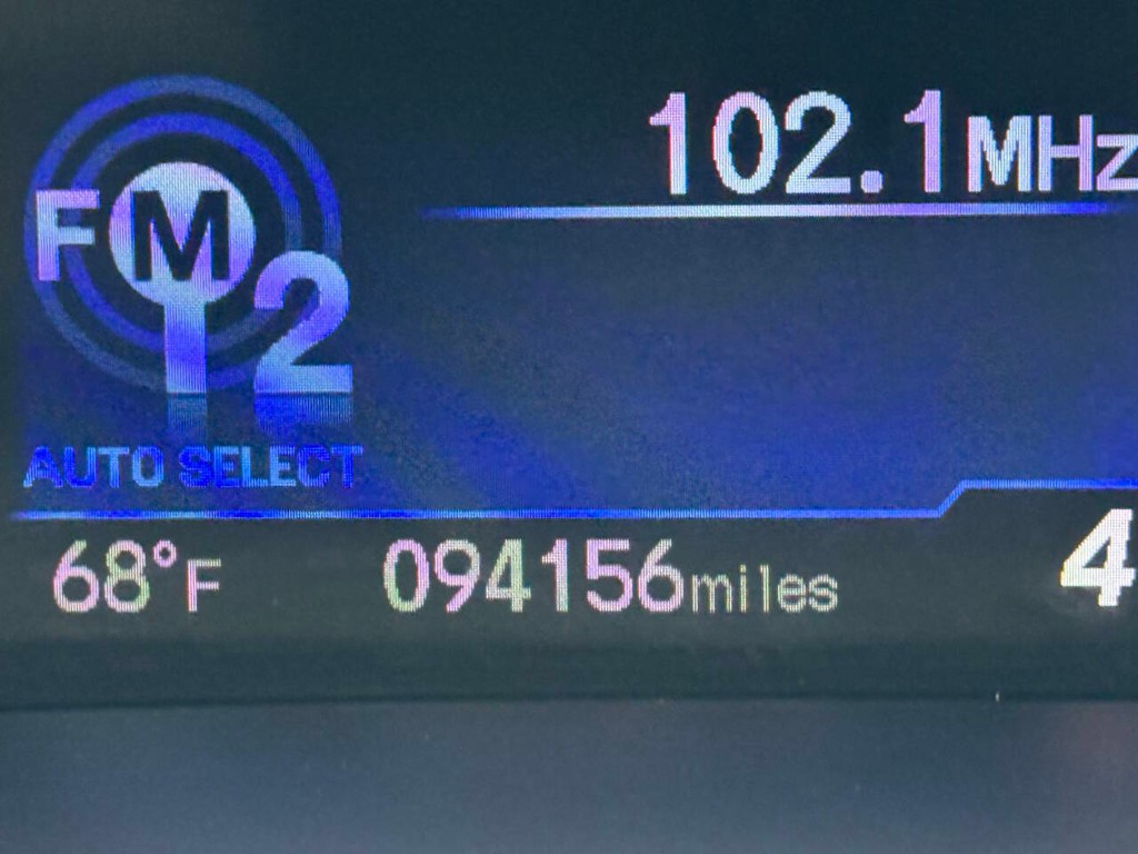 Honda Civic Vehicle Full-screen Gallery Image 27