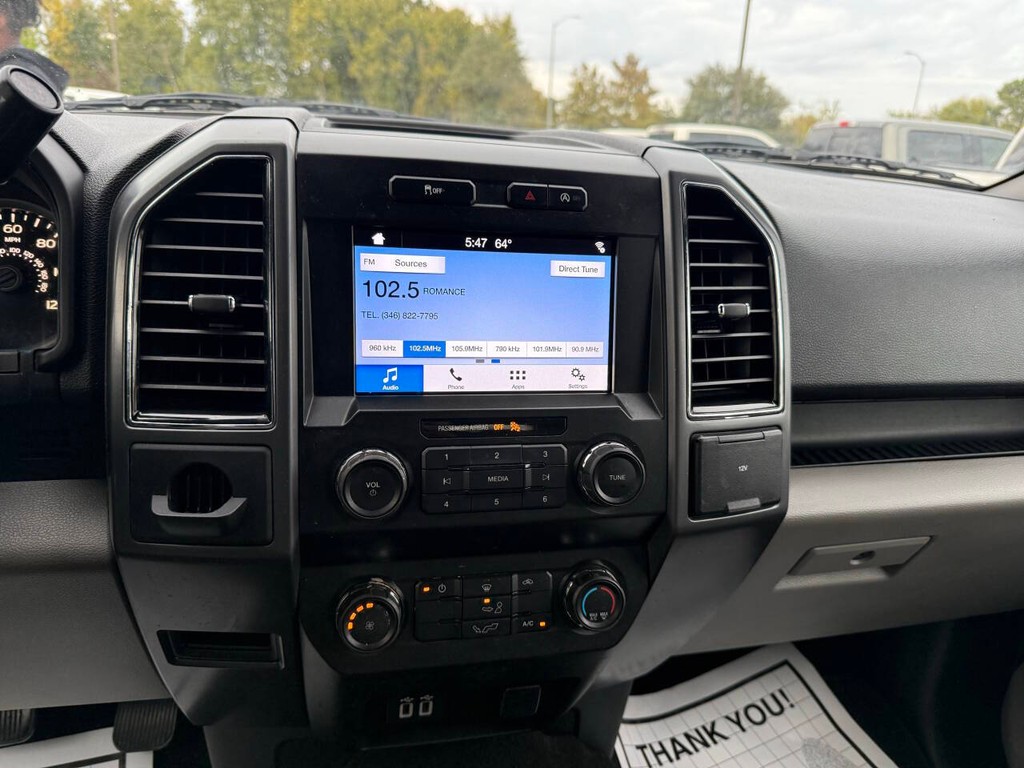 Ford F-150 Vehicle Full-screen Gallery Image 21