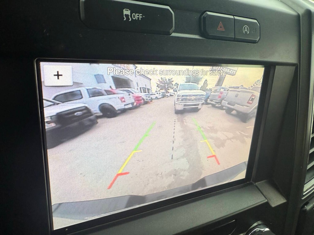 Ford F-150 Vehicle Full-screen Gallery Image 23