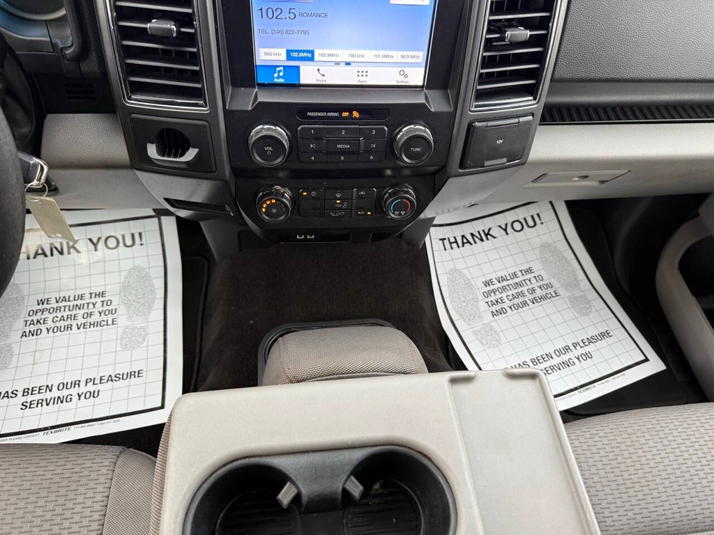 Ford F-150 Vehicle Full-screen Gallery Image 27